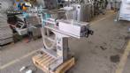 Semi-automatic pneumatic liquid filling machine with two nozzles