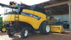 Combine harvester New Holland