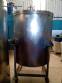 Stainless steel tank for product agitation