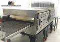 Industrial tunnel oven for cooking food