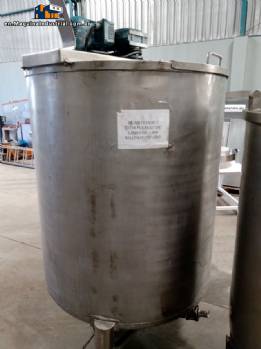 Stainless steel mixing tank