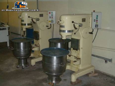 Stony industrial mixer for peanut butter cups with motor and reducer -  Camargo Industrial - Used Machines