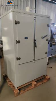 Fabbe Oven for drying powders and granules