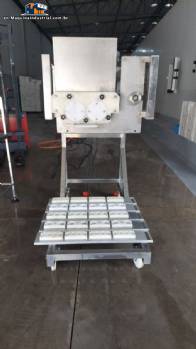 Wire cutter for cheese bread, 2,000 to 3,000 kg/h