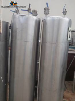 volumetric Tank with 3 stainless steel valve