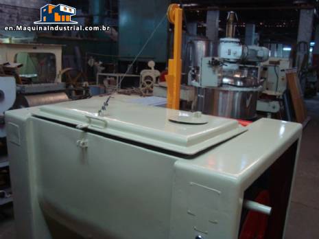 Industrial mixer ribbon blender