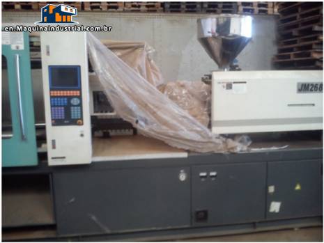 Plastic injection molding machine