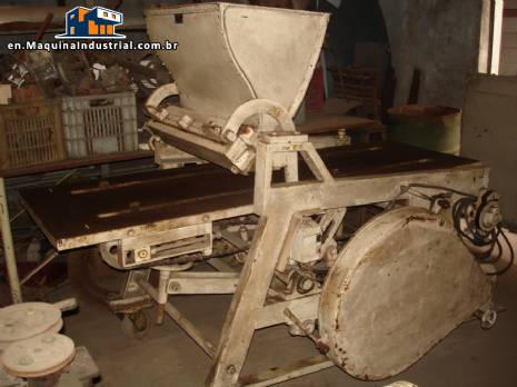 Dough feeder of CGT